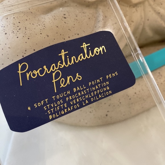 Free with purchase 🎉 3 procrastination pens I put off using! - Picture 4 of 4